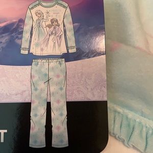 Disney frozen 2 piece pajama set 4T purple